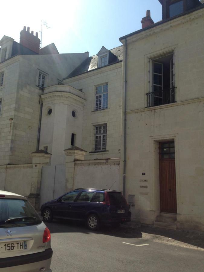 Le Petit Lecoy Apartment Сомюр Екстериор снимка